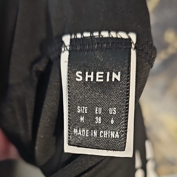 SHEIN Black Crop Top with Skeleton Print - Picture 2 of 3